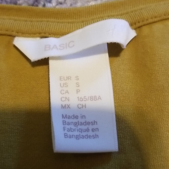 Basic Tee - Picture 2 of 3